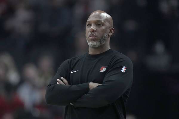 比卢普斯涉赌被捕引发帅位危机 开拓者或启动临时换帅预案