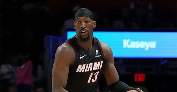 热火快攻风暴席卷尼克斯 阿德巴约诠释“迈阿密精神”