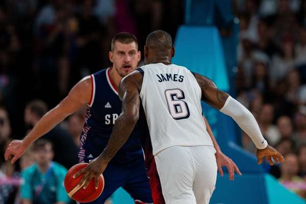 詹姆斯深情回忆奥运对决：战塞尔维亚与约基奇交手是最难忘时刻