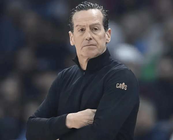 骑士主场力擒老鹰豪取四连胜，距尼克斯仅一步之遥