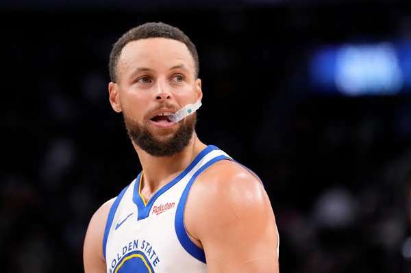 ESPN预测新赛季30队战绩排名：湖人跻身西部第六，勇士落入附加赛区
