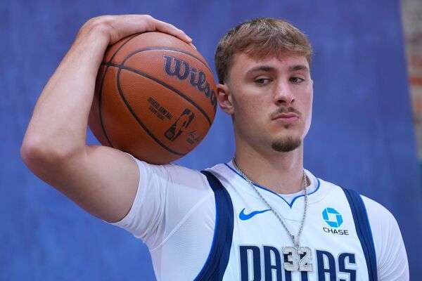NBA新人气王诞生！独行侠“旗子哥”弗拉格中国赛人气飙升